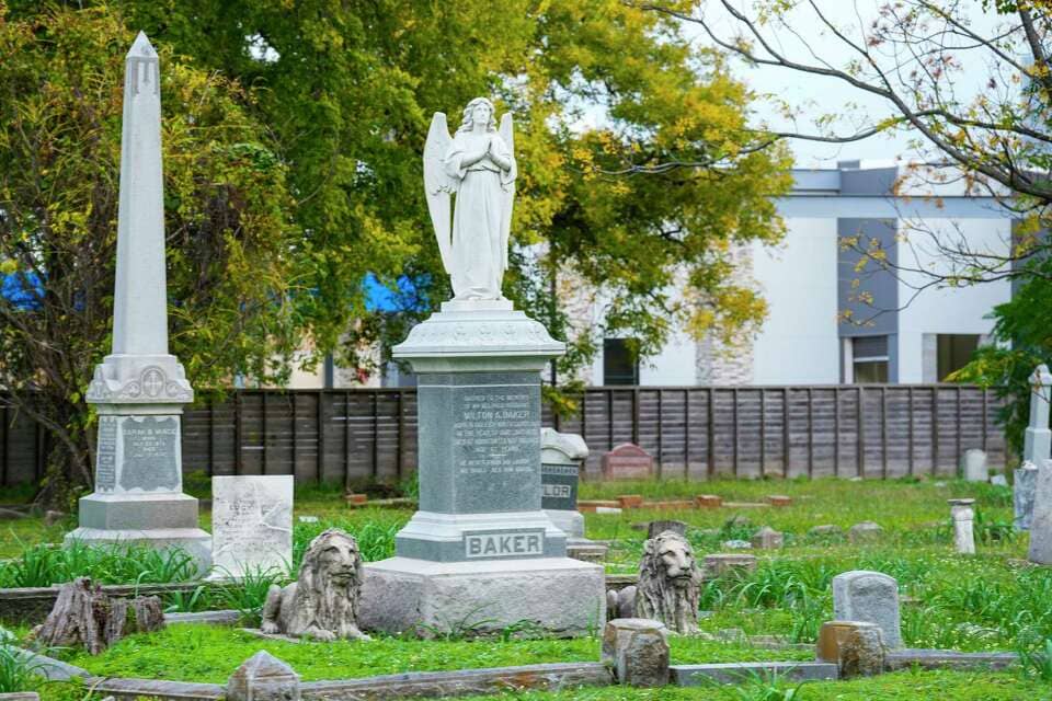 Olivewood Cemetery